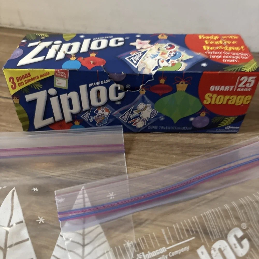 Vintage Ziploc Brand Bags For The Holiday 11 Count Quart Size Christmas  Designs